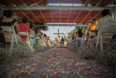 Altar en ceremonia de boda Altar en ceremonia de boda