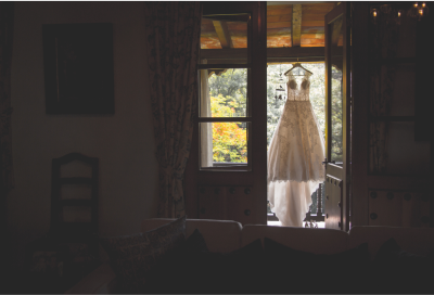 Luciendo vestido de novia Luciendo vestido de novia